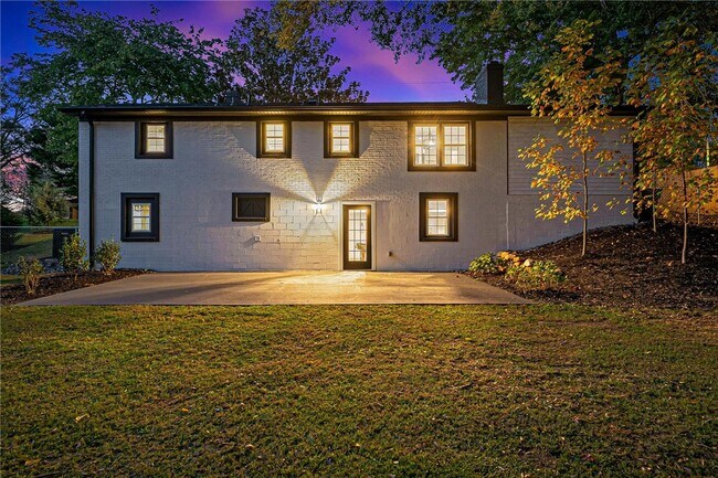 Foto del edificio - 710 Evelyn Dr