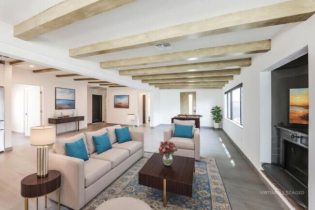 Foto del edificio - 3402 E Pinchot Ave