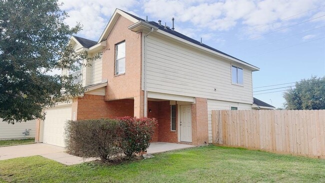 Building Photo - 6051 Brenwood Trails Ln