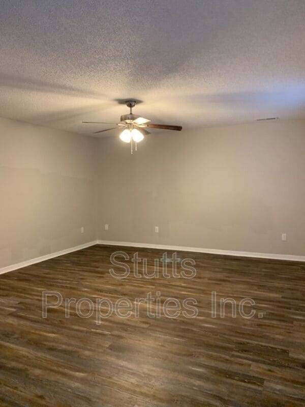 Building Photo - 505 N Dickson St