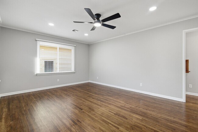 Foto del edificio - 3 bed/1 bath remodel within walking distance of Brookside