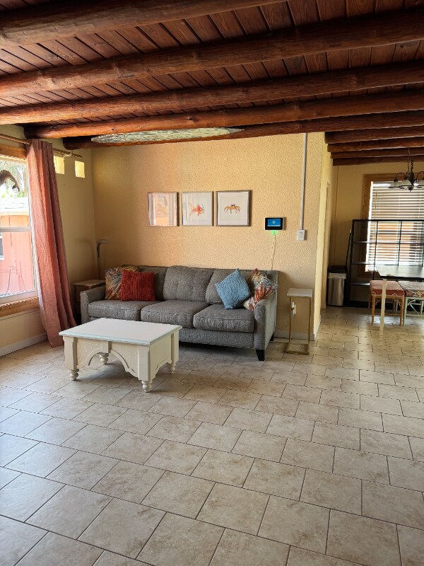 Foto del edificio - 385 Woodland Ave
