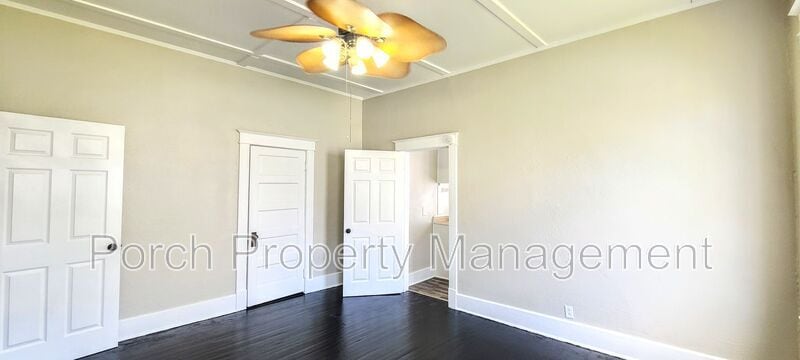 Primary Photo - 215 W Belmont St