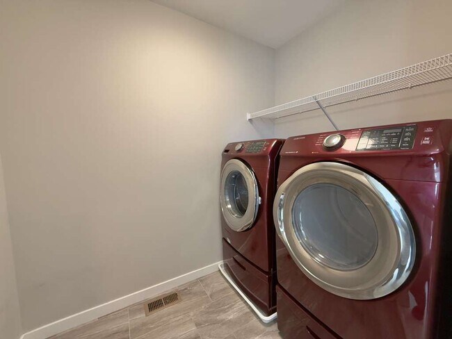 Foto del edificio - 6606 S Springview St