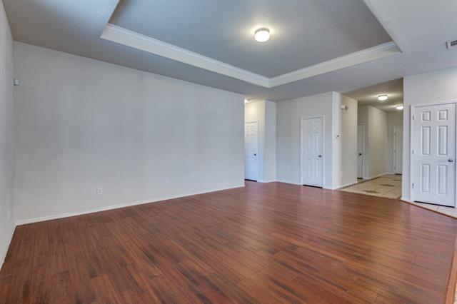 Building Photo - 2031 Avondown Rd