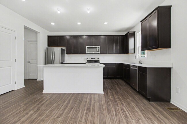 Foto del edificio - 832 Kuss Dr