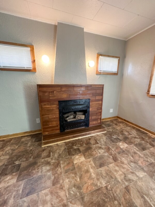 Foto del edificio - 30 Custer Ave