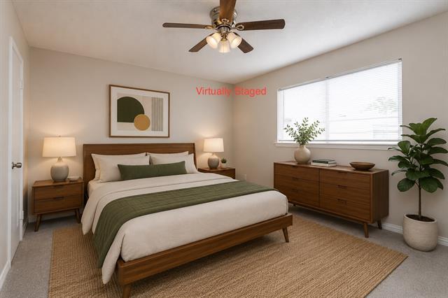 Foto del edificio - 9808 Valley Meadow Pl