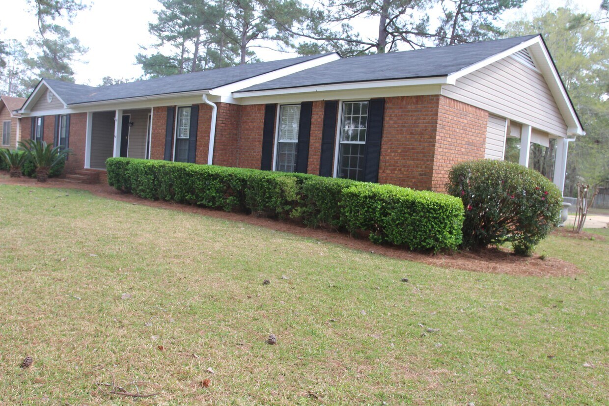3214 Saddleleaf Ave, Albany, GA 31721 House Rental in Albany, GA