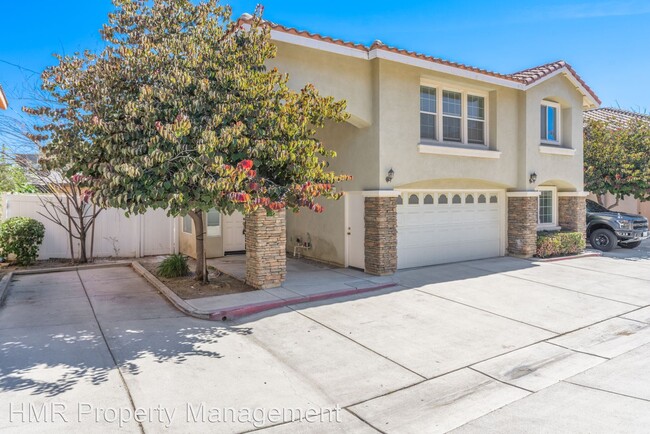 Building Photo - 5 br, 2.5 bath House - 9614 Helena Ave