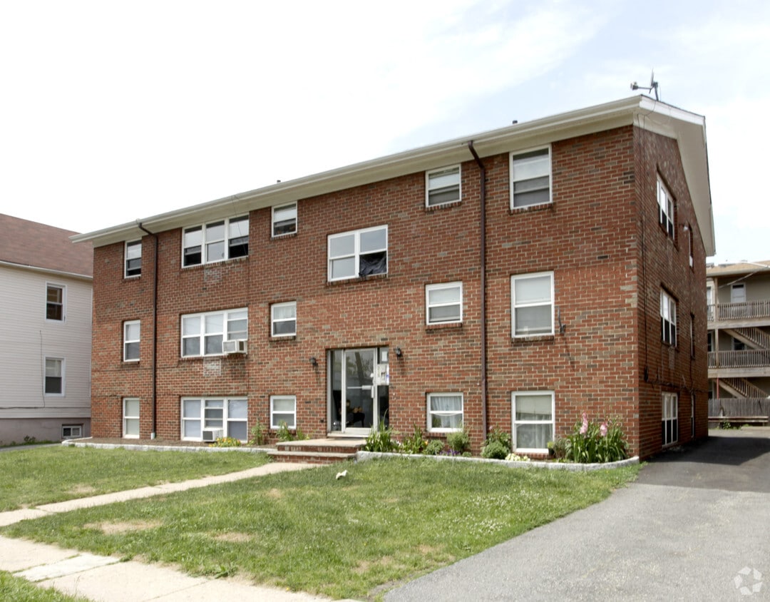 213217 S 2nd St, Elizabeth, NJ 07206 Apartments in Elizabeth, NJ