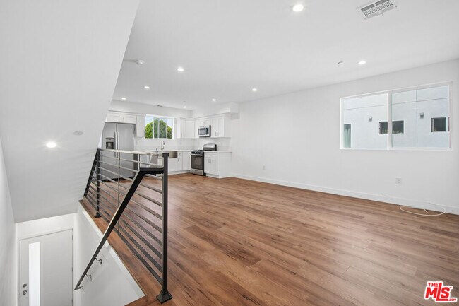 Foto del edificio - 6336 Beck Ave