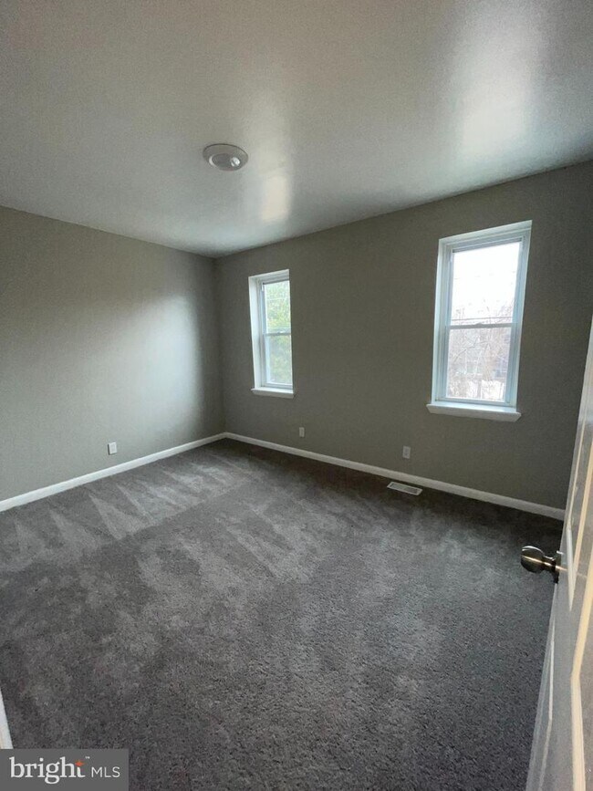 Foto del edificio - 4944 W Stiles St