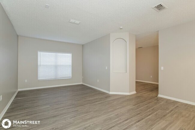 Building Photo - 303 Bangor Way