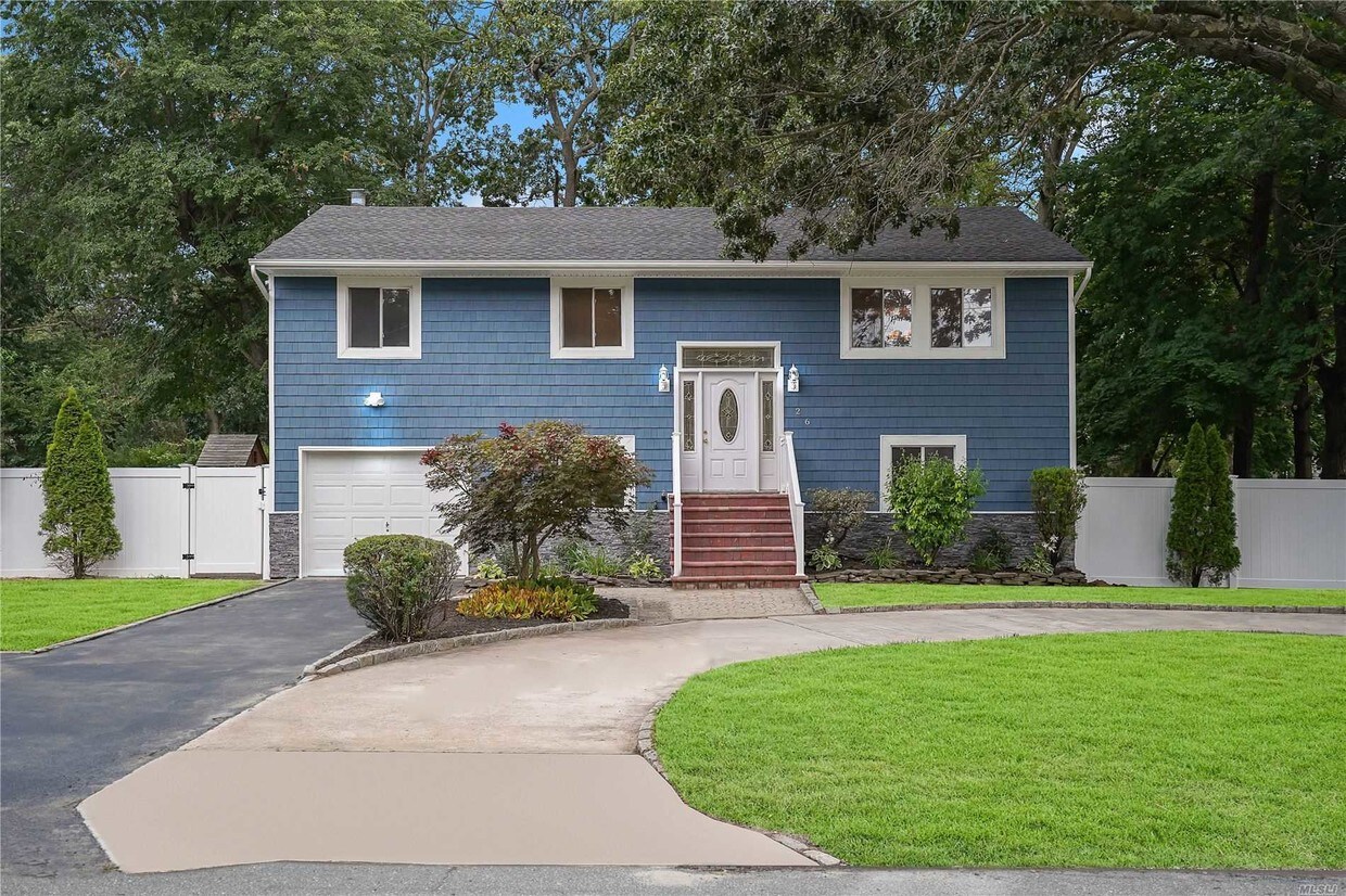 Primary Photo - 26 S Evergreen Dr