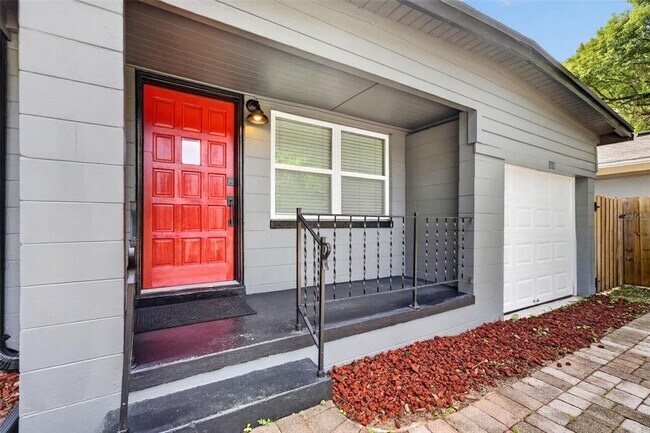 Foto del edificio - 1317 Cloverlawn Ave