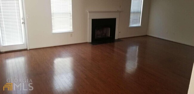 Building Photo - 5000 Harley Beth Dr SW