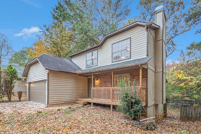 Building Photo - 3 Bedroom 2 Bath Home