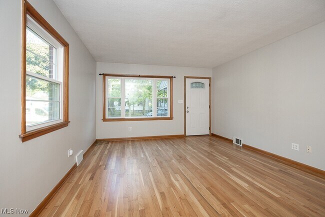 Foto del edificio - 1040 Bertha Ave