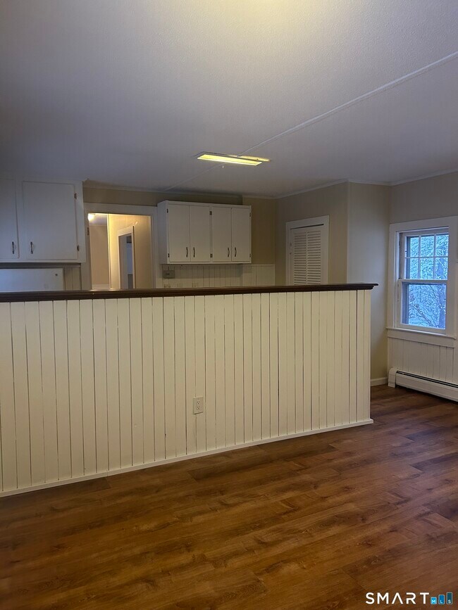 Foto del edificio - 673 Lovely St