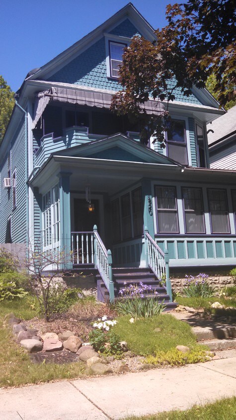 Primary Photo - 820 Bird Ave