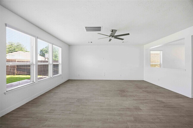 Building Photo - 20623 Pioneer Oak Ln