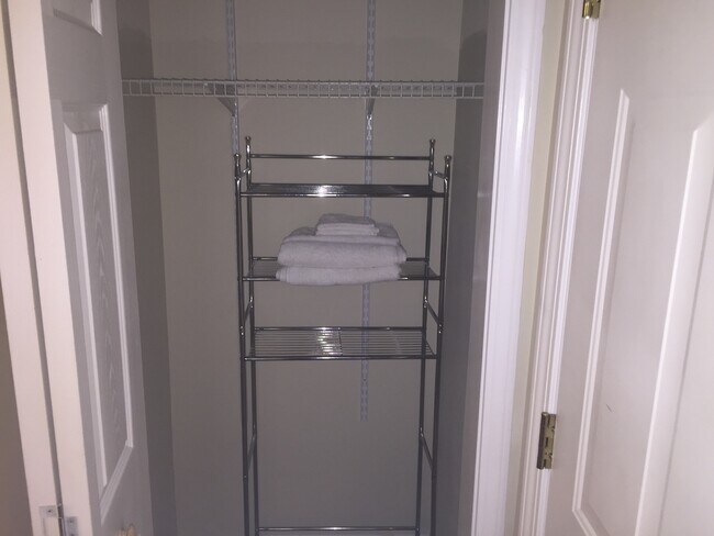 Foto del edificio - One Bedroom One Bathroom Efficiency availa...