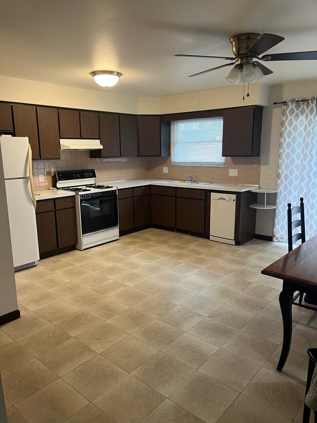 Foto del edificio - 3853 Seneca St