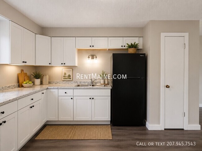 Foto del edificio - 8 Hillside Ln