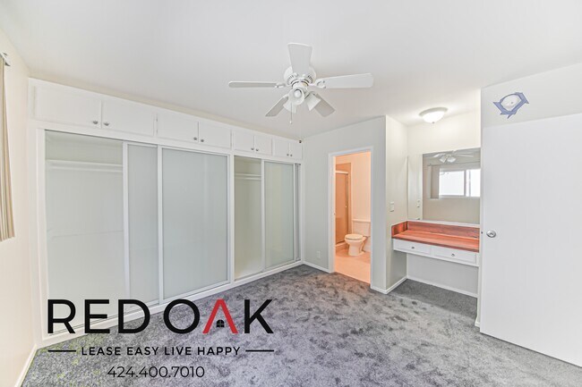 Building Photo - ~1 Month FREE~ Beautiful Two Bedroom with ...