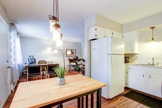 Building Photo - Delta 77 Apartments