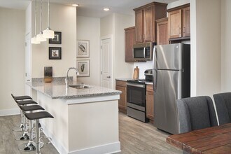 Interior Photo - The Reserves at Gashes Creek