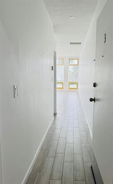 Foto del edificio - 229 Commercial Blvd