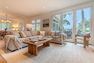 Building Photo - 8 Heath Dr