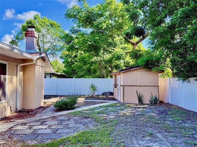 Building Photo - 435 Andes Ave