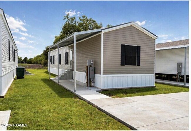 Foto del edificio - 13197 LA-92