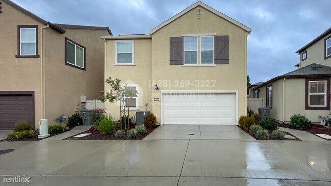 Building Photo - 4 br, 3 bath House - 2836 McCloud Way -