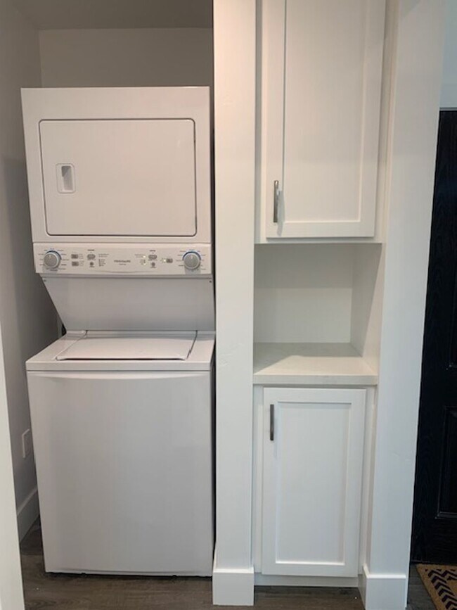 Building Photo - Brand New 1BR 1Bath Morro Bay includes all...