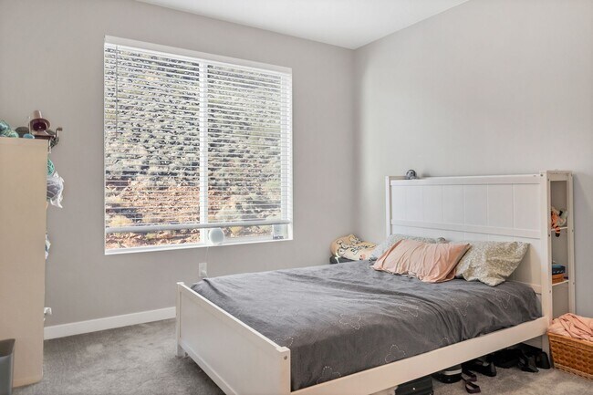 Foto del edificio - Modern 3 Bedroom Home with Rooftop Terrace & Resort-Style Amenities Near Tech Ridge