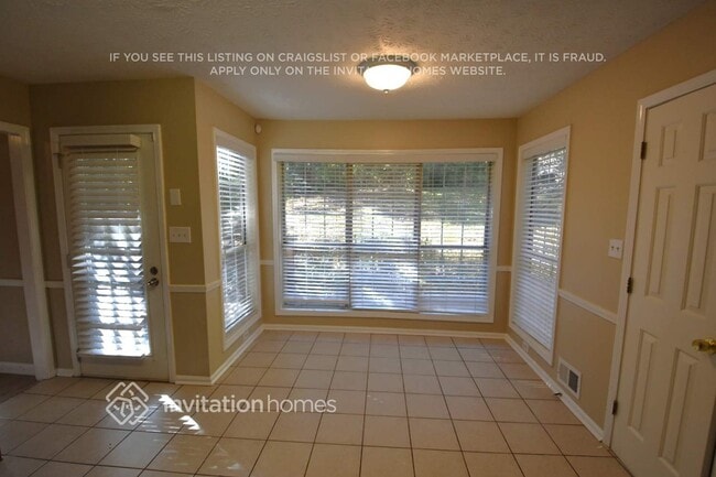 Building Photo - 4475 Susans Way