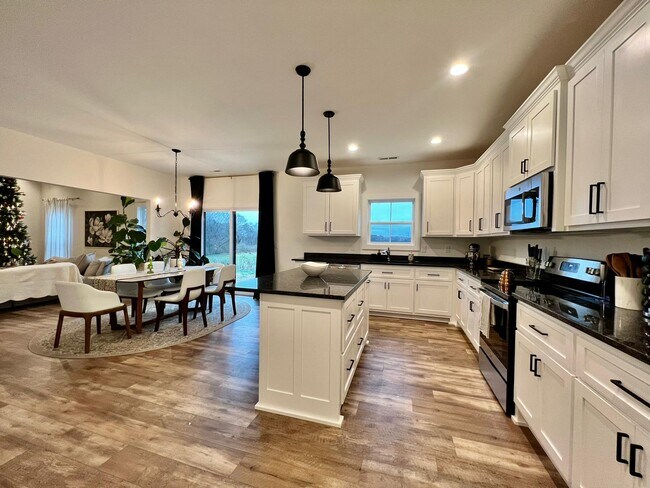 Foto del edificio - 374 Rolling Brook Dr