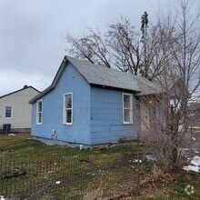 Building Photo - 502 S Custer Rd