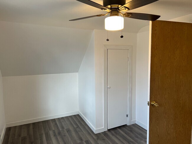 Foto del edificio - N 6th St Duplex
