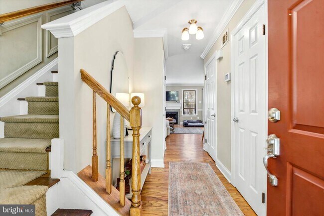 Building Photo - 158 Mansion House Dr