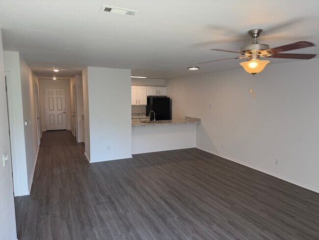 Foto del edificio - 1375 N Carriage Way