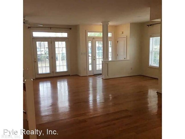 Building Photo - 4 br, 3.5 bath House - 212 85th Street #D