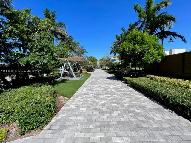 Building Photo - 5300 Paseo Blvd
