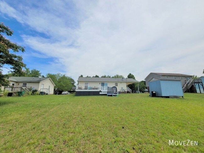 Building Photo - 509 Rosecrest Dr