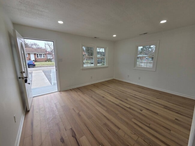 Foto del edificio - 5506 Campbell Ave