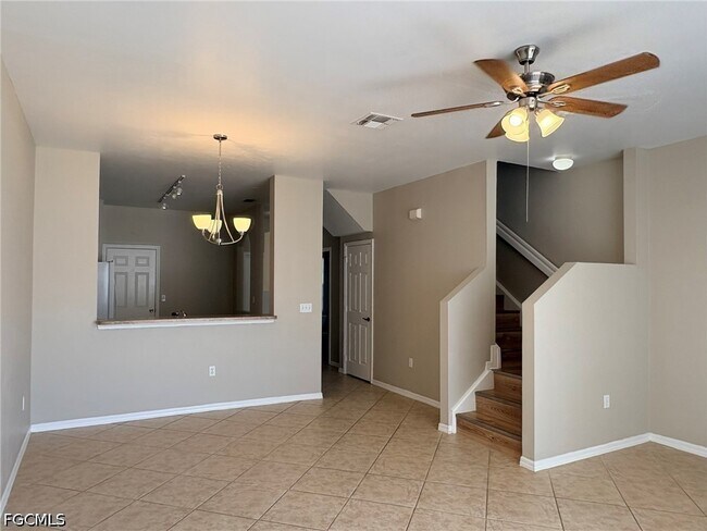 Foto del edificio - 3643 Pine Oak Cir